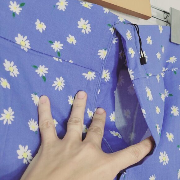 Zara Blue Pants Daisy Print Cropped High Waisted Cotton Blend Zipper XS NWOT - Picture 3 of 12